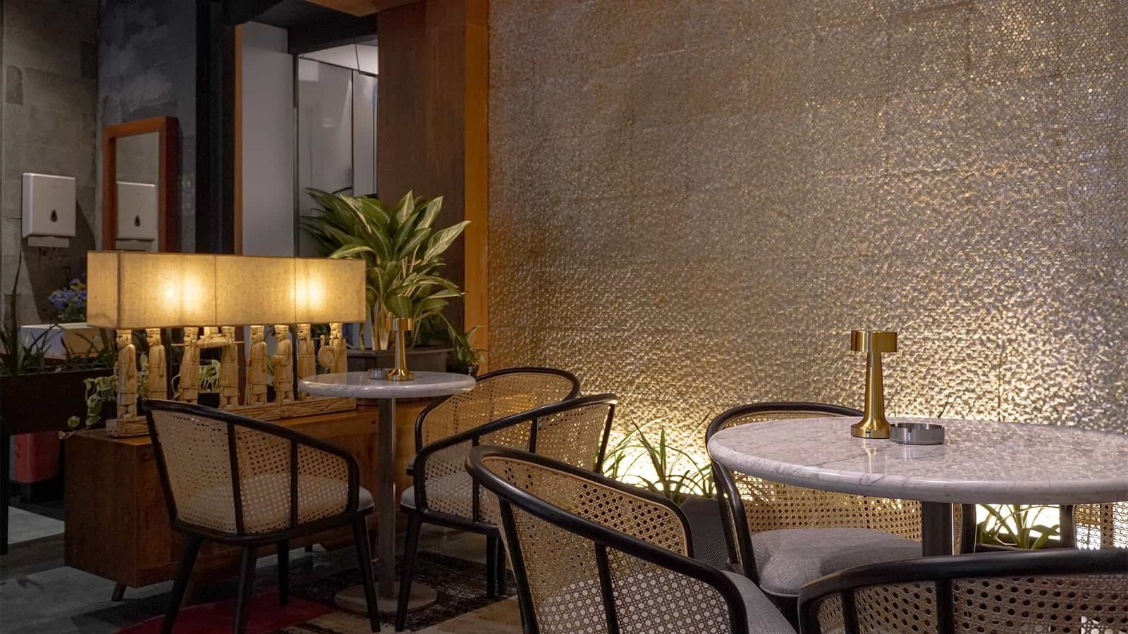 Gardencove in Cipete, furnished by IKONS